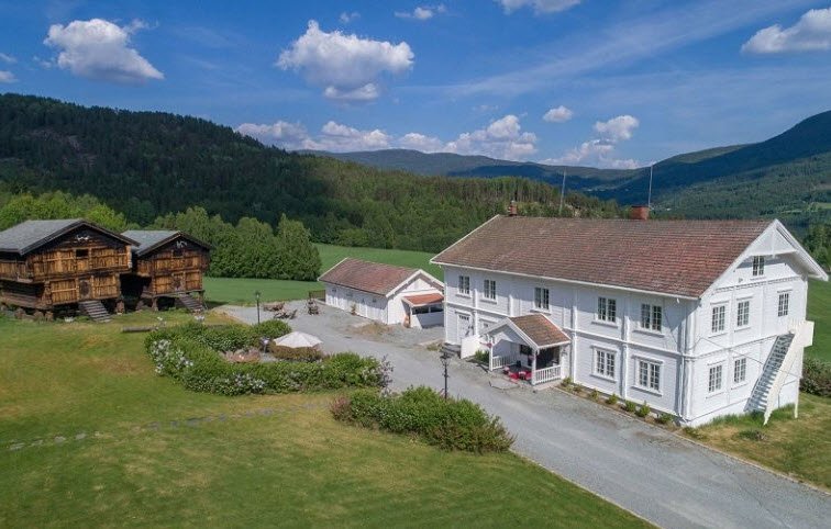 Ringnes Gård, Norway